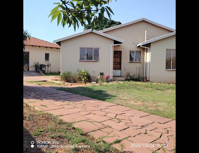 3 BEDROOM HOUSE FOR SALE IN VORNA VALLEY